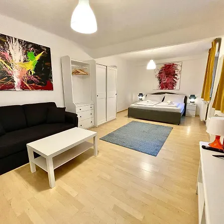 Artapart - 2 Self Check-in Apartmán Štýrský Hradec